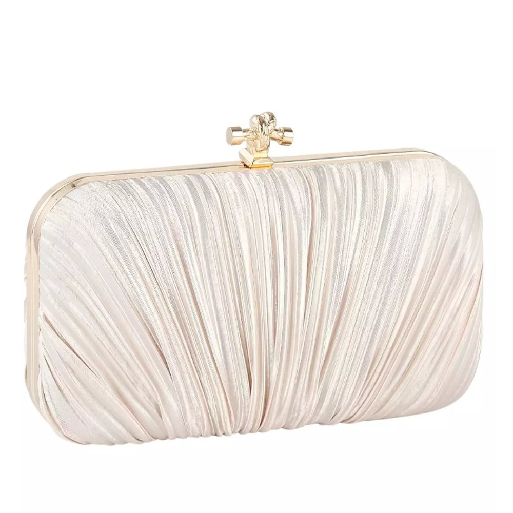 Cupshe - Spotlight Ribbed Metallic Clutch